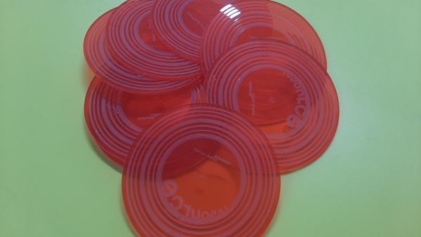 Резка костеров и гравировка из оргстекла 3 мм диаметр 114 мм